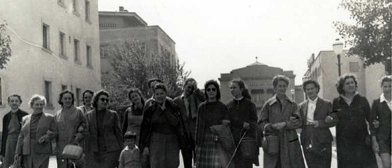 Dr. Demeter Zsófia - Dunapentelétől Sztálinvárosig